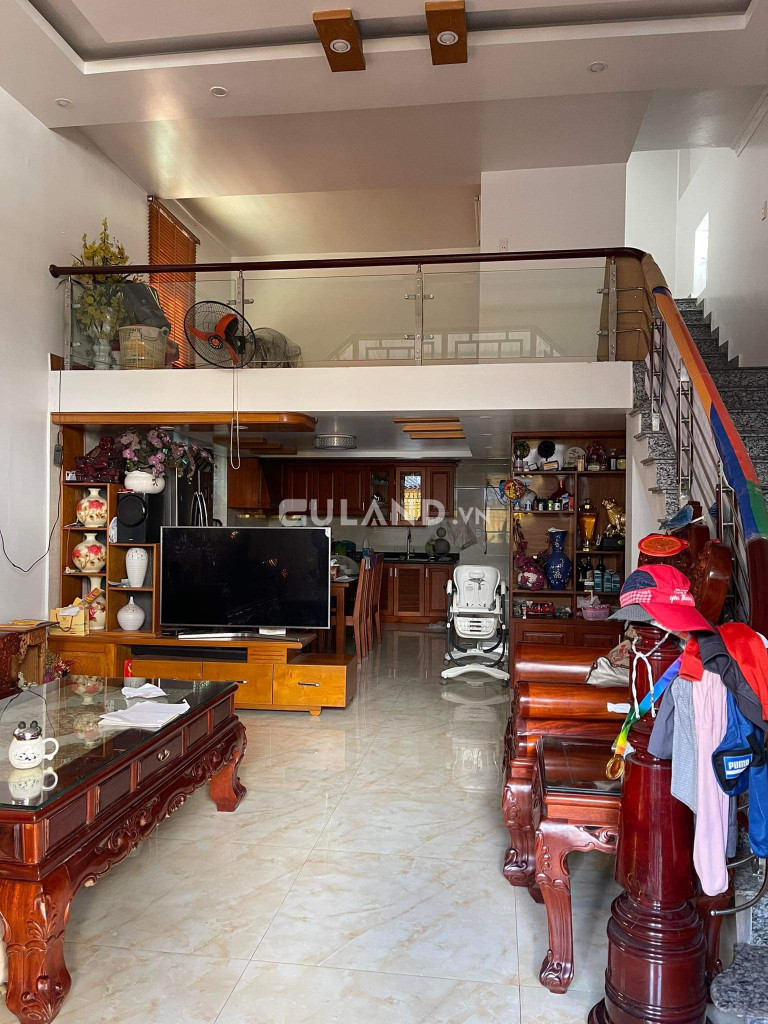 Bán nhà 3 tầng Trần hưng đạo,HẠ LONG