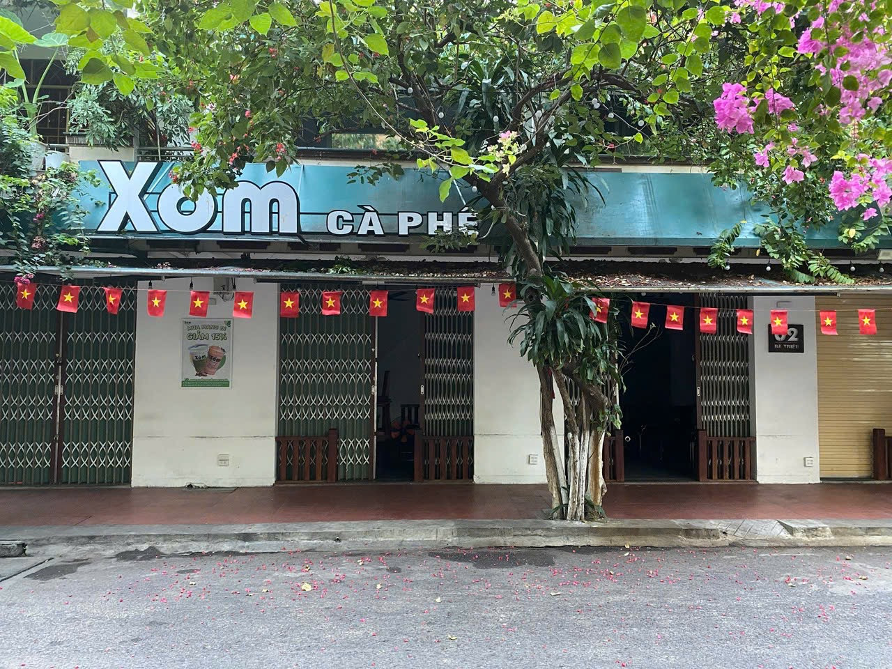 Cho thuê tầng triệt : 02 Bà Triệu -Quy Nhơn . Mặt tiền 15m .