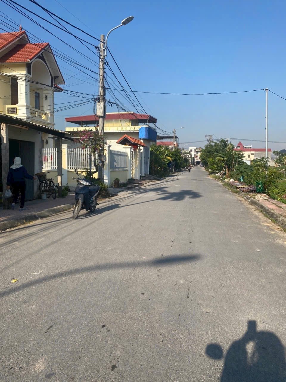 Nóng 🥵. Chỉ với 1ty380 có ngay lô góc 40m 
L/h:076.231.9990 e Thuý
ngõ 12 cát Khê tràng cát trên đất có sẵn móng xây nhà 3 tầng.