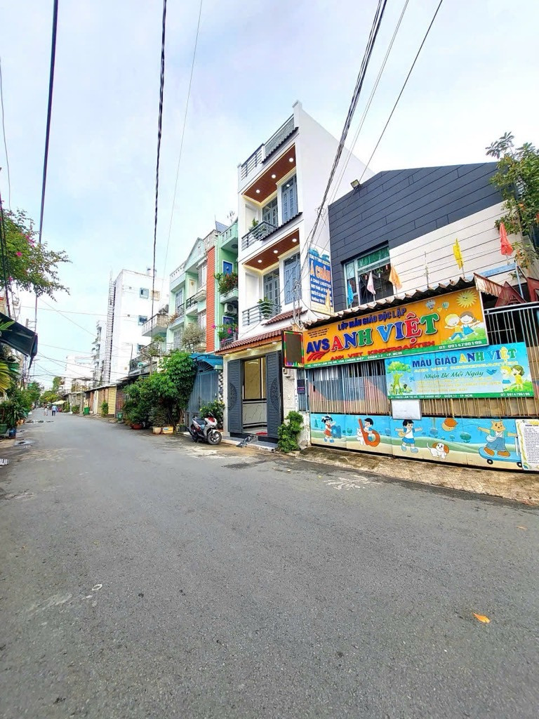 Bán nhà 3 TẦNG HXH Lâm thị Hố Q12