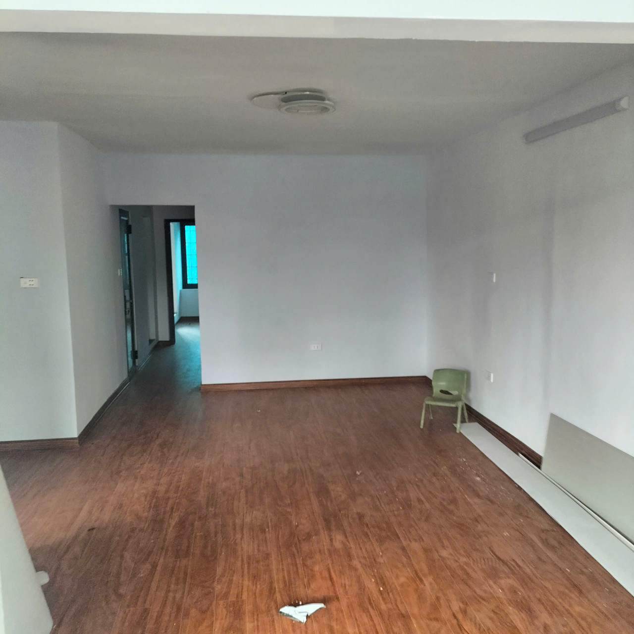 CHO THUÊ CĂN HỘ TẬP THỂ TRUNG TỰ - TẦNG 5 - 140m² - GIÁ CHỈ 13 TRIỆU/THÁNG
