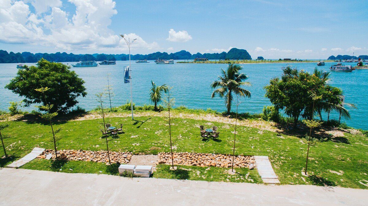 Cần bán gấp lô đất BT một bước chạm cát Vịnh Hạ Long