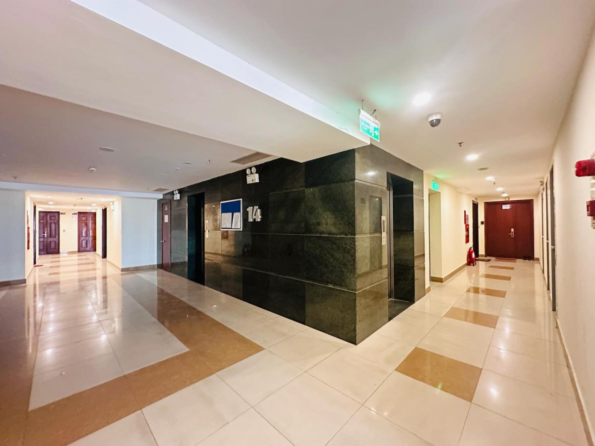 Bán căn hộ chung cư chợ Mơ 178m² ngang 6m giá 8.9 tỷ Phường Tương Mai