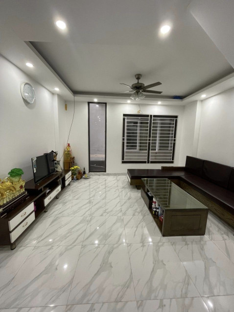 Nhà Mới Đẹp phố Nguyễn An Ninh, Ngõ Thông, Gần chợ, Gần Phố Full Nội Thất DT44m2 giá 9 Tỷ