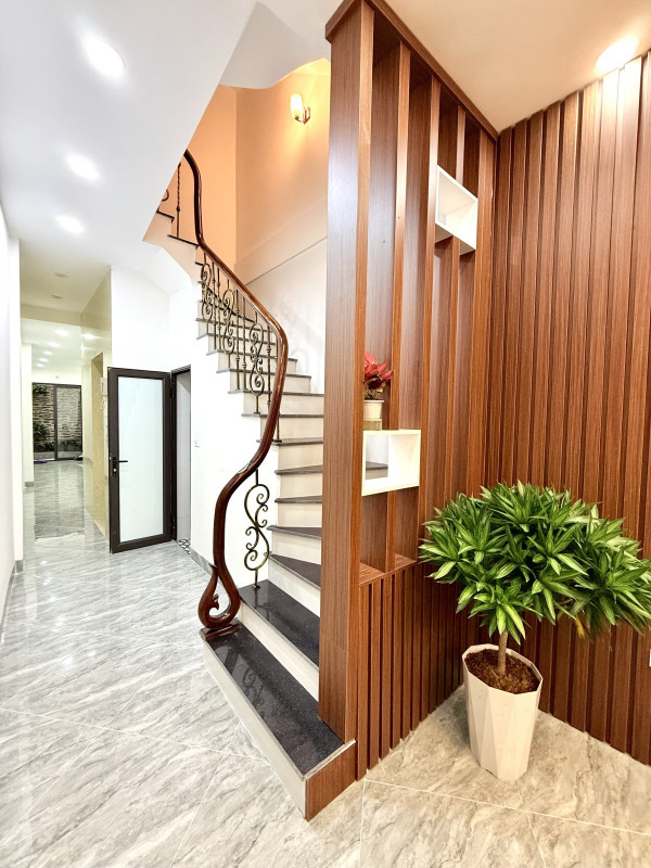 Bán nhà Nguyễn An Ninh (Hoàng Mai) 62m, 5 tầng, mt 5.8m, giá 15.8 tỷ