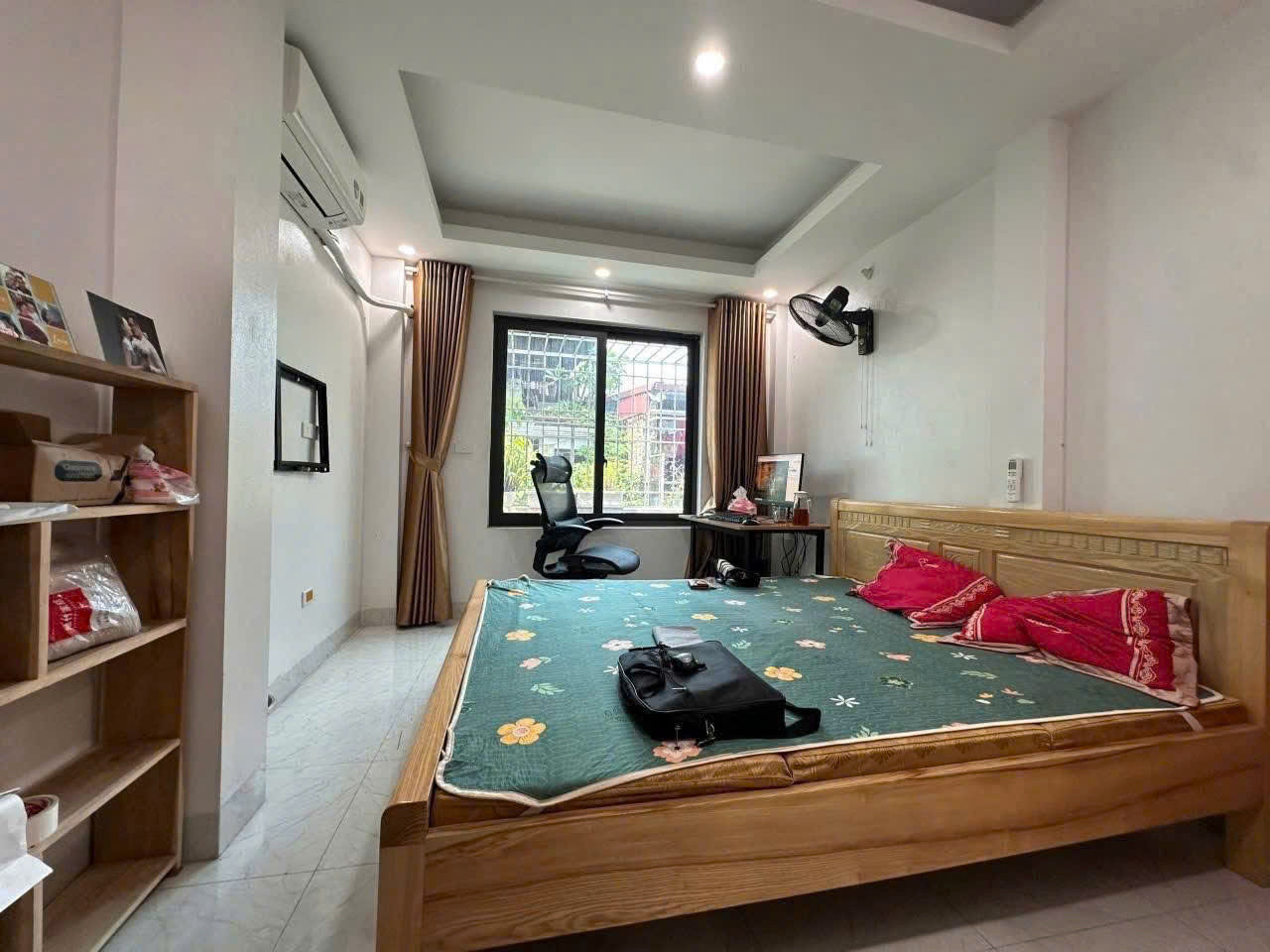 Bán Nhà Văn Chương Tôn Đức Thắng Kinh Doanh - Ô Tô. DT 43m2 5 tầng MT 3.5m Giá 13.5 tỷ