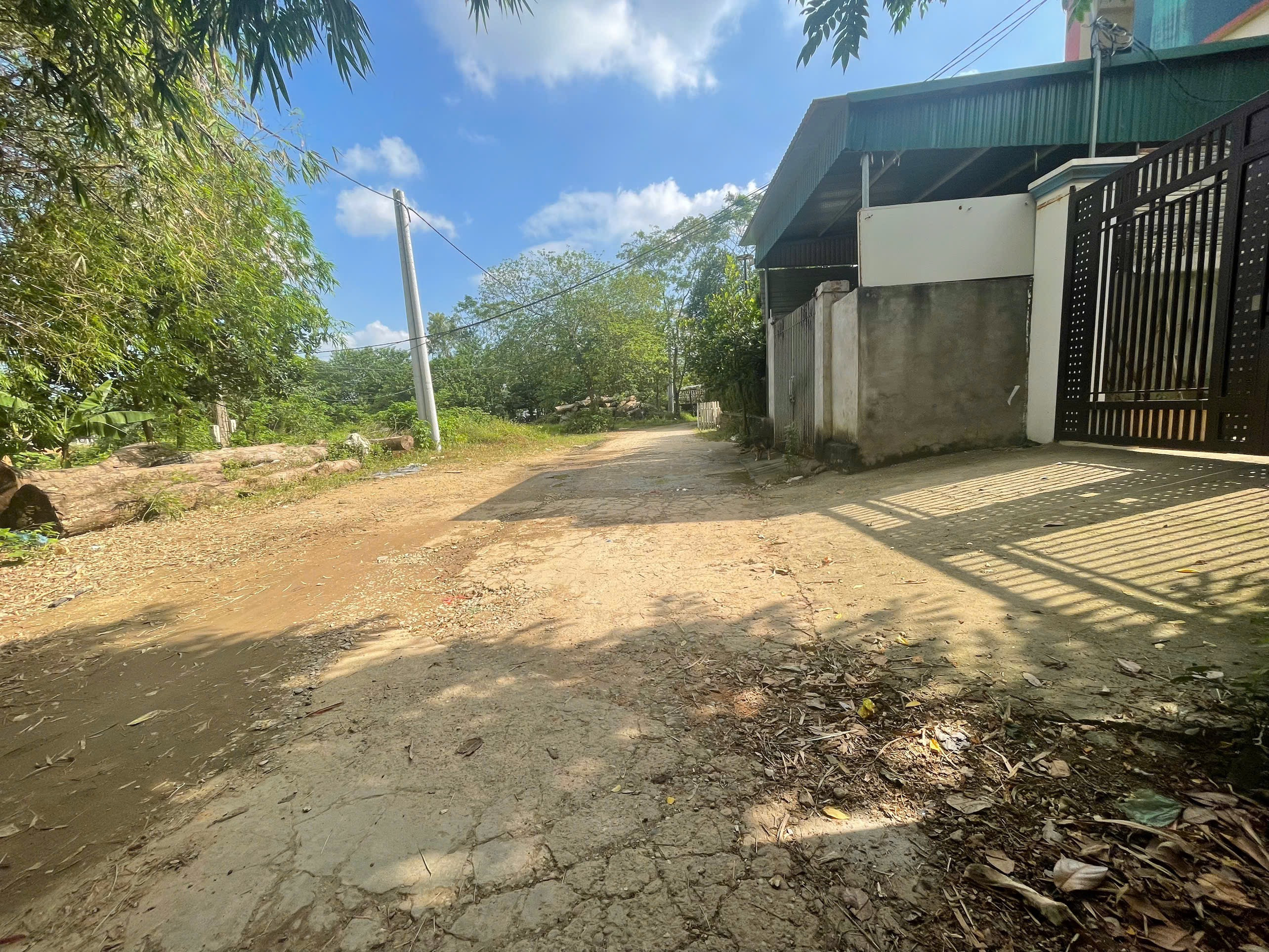 Bán đất 215m² ngang 5m giá 4.35 tỷ Phường Vân Phú