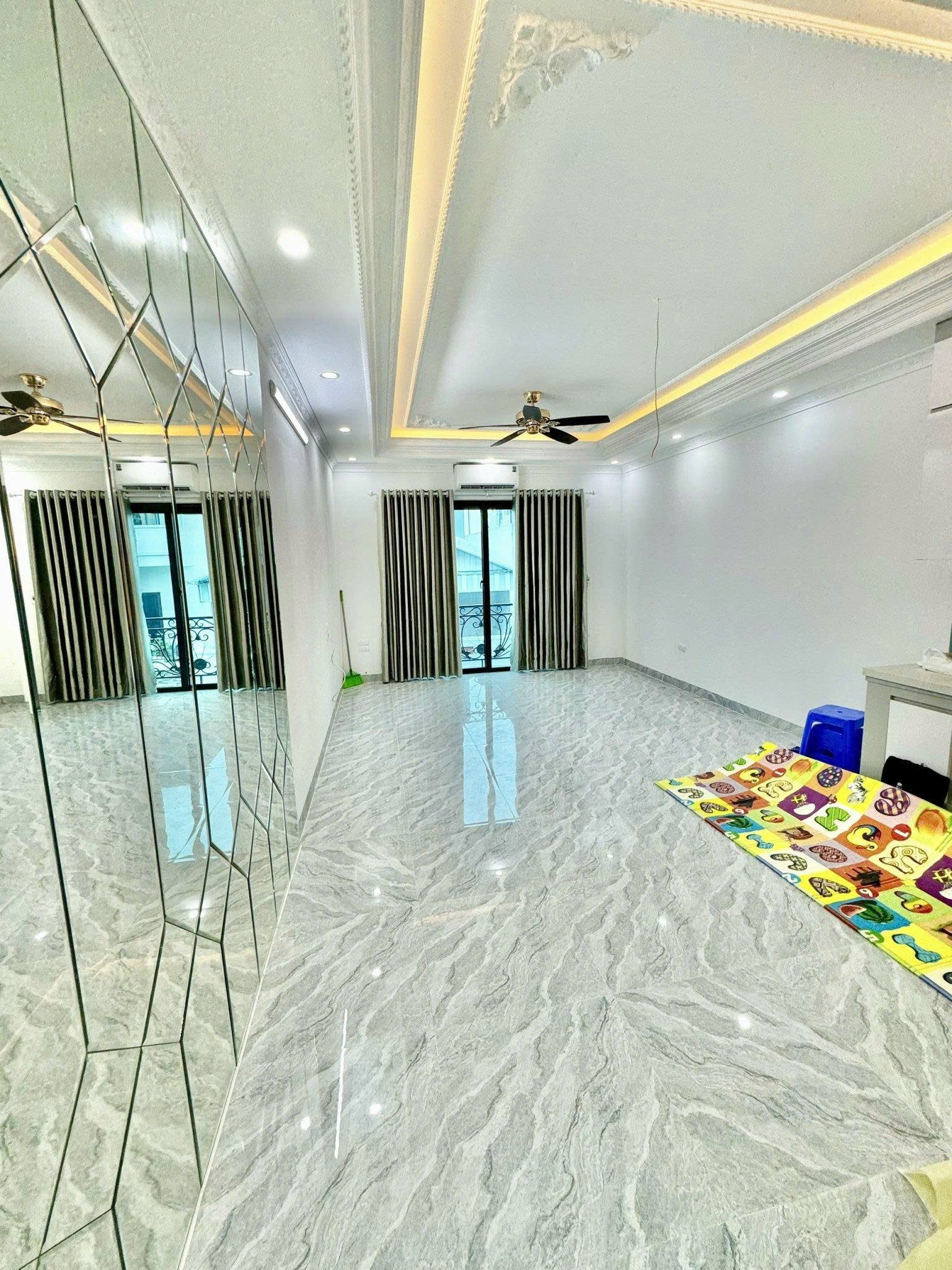 Cho Thuê Nhà Khu DV Vạn Phúc - Hà Đông 50M² 6 Tầng 6 Ngủ -Thang Máy - Nội Thất CB - Ở, Kinh Doanh VP... Giá Thuê 25tr