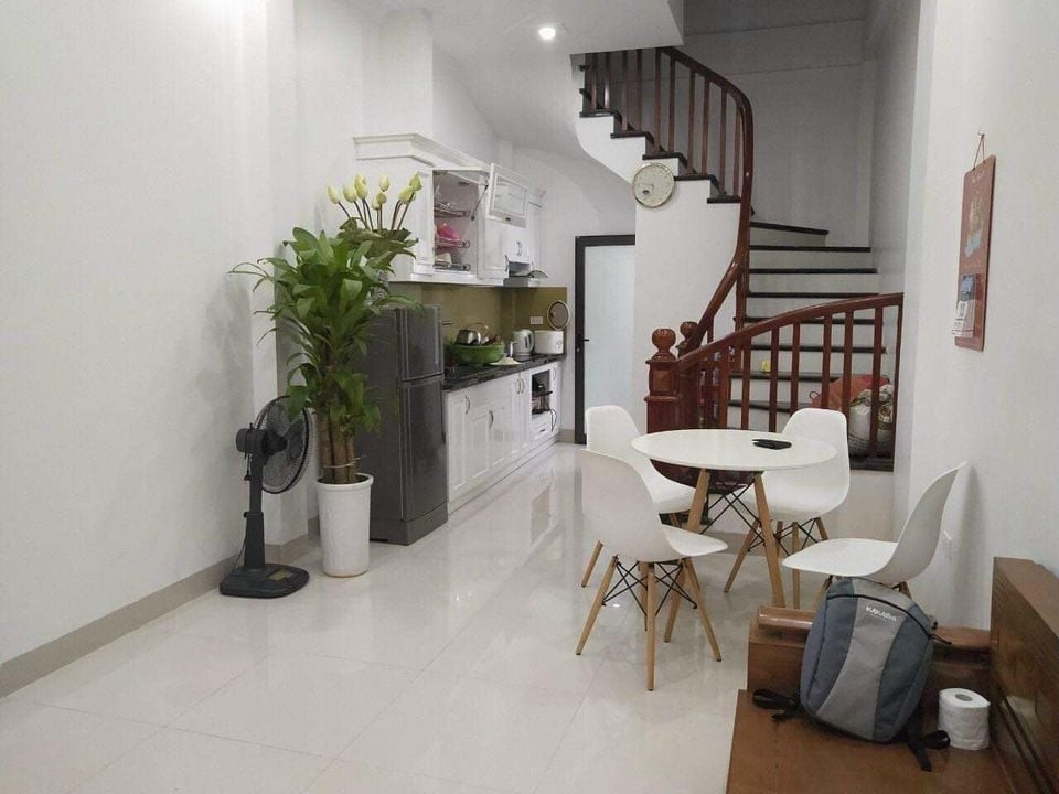 Bán Nhà Phố Trường Lâm, Phường Việt Hưng, Long Biên 33m2, 5T giá 6,3 tỷ ( ô tô cách 15m)