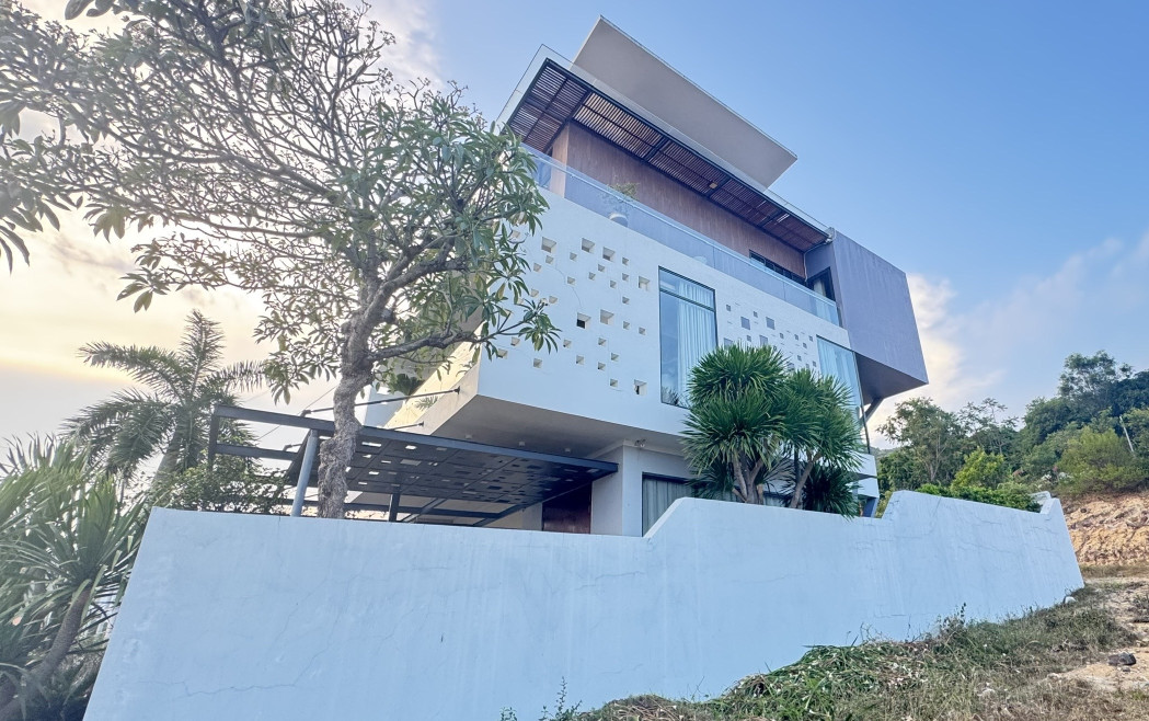 BÁN BIỆT THỰ SIÊU HOT - CHUẨN 5⭐️VĨNH HÒA, NHA TRANG