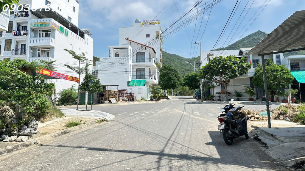 Cần bán 2 lô đất liền kề tặng 2 căn nhà tại Vĩnh Hòa