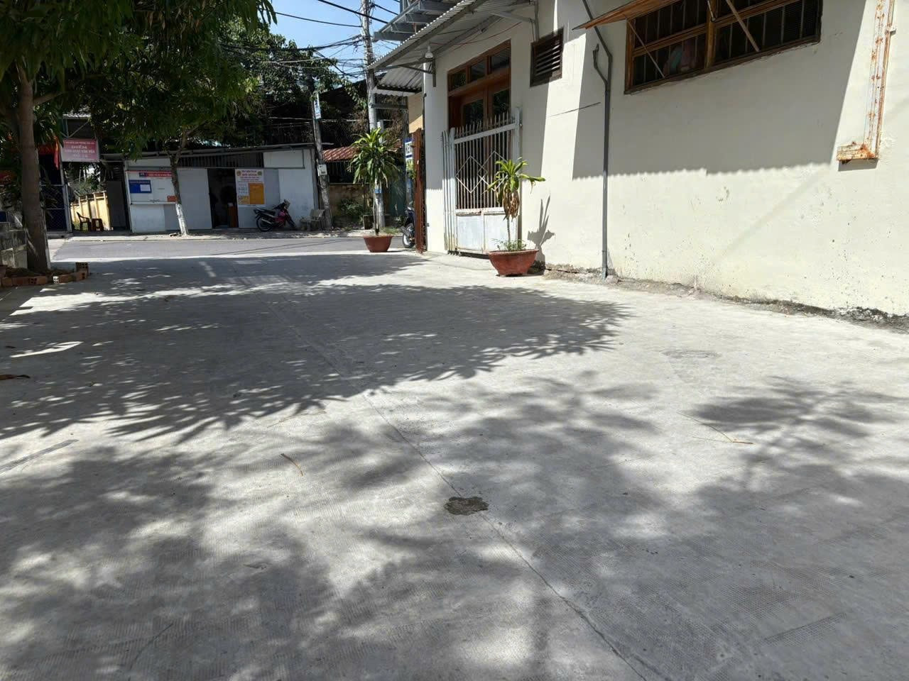 Bán nhanh lô góc 2 mặt tiền hẻm đường Nguyễn Chính
