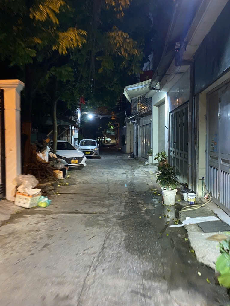 Bán đất nguyễn khoái 70M ô tô tránh dừng đỗ kinh doanh hoàng mai