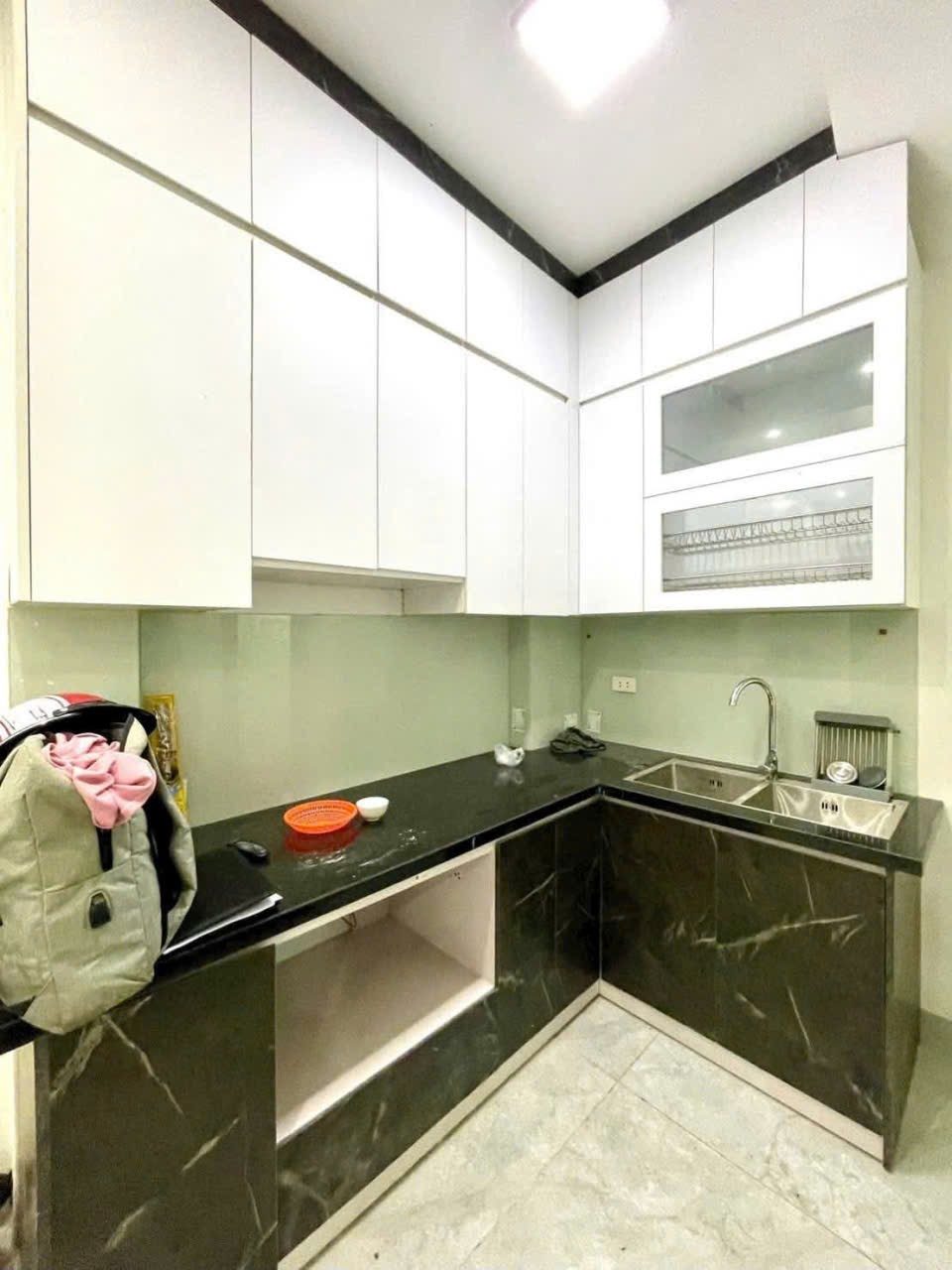 Cho thuê Nhà Ngõ 12x Vĩnh Hưng - Hoàng Mai 32M² 5 Tầng 3 Ngủ - Full Nội Thất - Giá 11,5tr