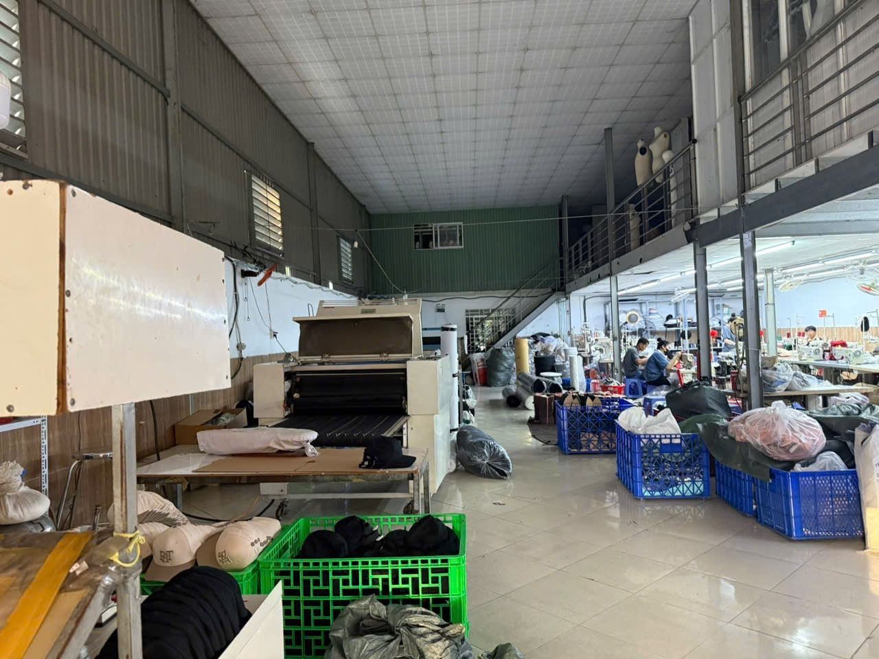 Bán kho 302.3m² 10 tỷ tại khu dân cư Vĩnh Phú 1
