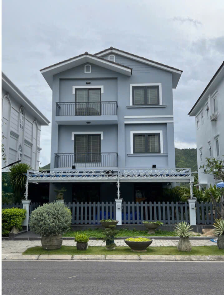 Cần bán gấp biệt thự An Viên, Thành phố Nha Trang - view siêu đẹp siêu độc