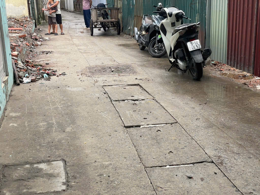 Bán đất dương văn bé 119M ô tô vào đất 1 nhà ra phố hai bà trưng