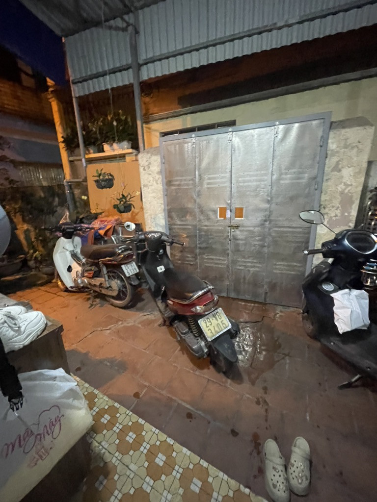 Bán đất tặng nhà 62M dương văn bé lô góc hai bà trưng