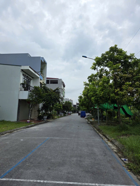 Bán 76.5m2 đất nhìn công trình công cộng. Giãn dân khu 7 đại phúc. Phường võ cường bắc ninh