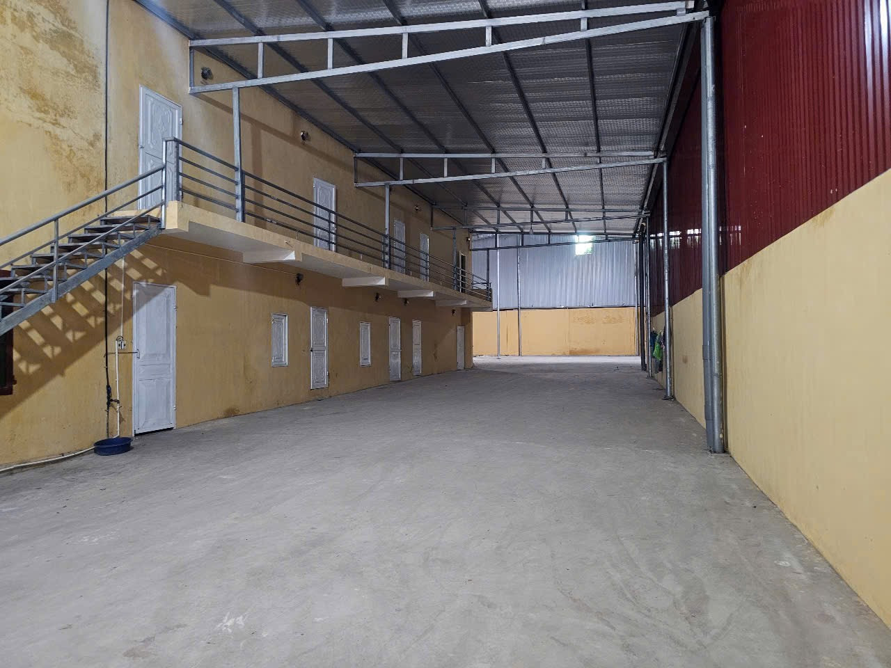 Bán 1000m đất tặng nhà 3 tầng và xưởng. Trục chính khu bò sơn núi. Phường võ cường bắc ninh