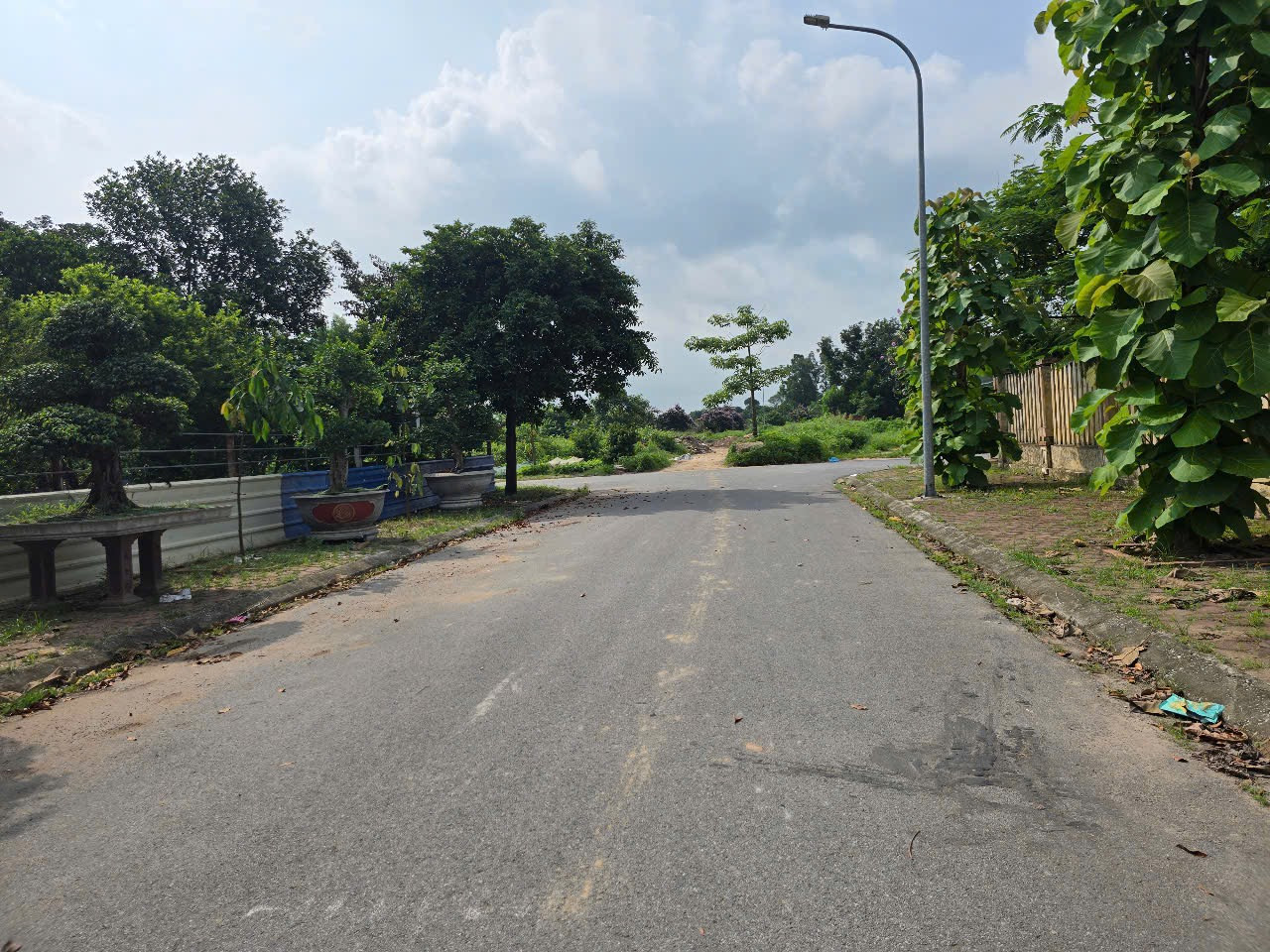 Bán 81m đất nhìn vườn hoa. Khu giãn dân xuân ổ A. Phường võ cường bắc ninh
