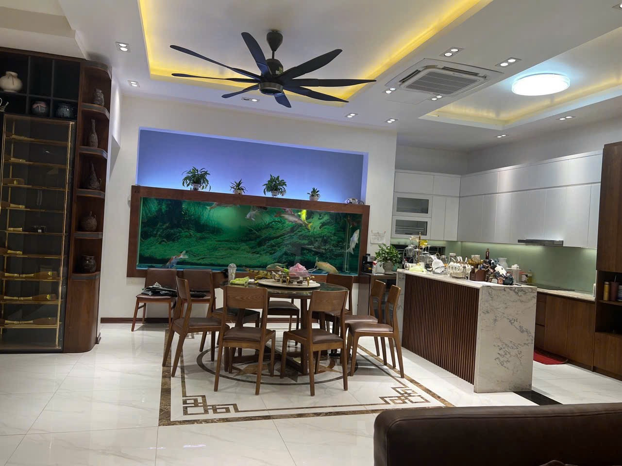 Bán 150m đất biệt thự 3.5 tầng. Full nội thất đẹp. Nhìn bãi xe khả lễ. Dự án công ty nhà. Phường võ cường bắc ninh