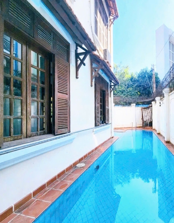 BIỆT THỰ ĐẲNG CẤP TRẦN QUỐC THẢO, QUẬN 3, DT 15x25 m, DÒNG TIỀN 2.5 TỶ, 3 TẦNG, 160 TỶ