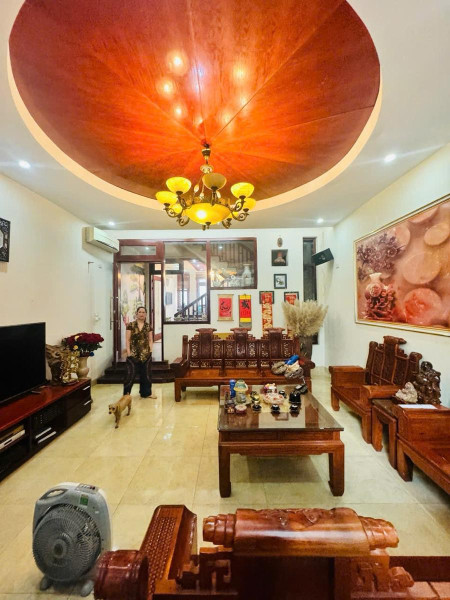 Bán nhà 97.9m² ngang 5.5m giá 25 tỷ Phường Xuân Đỉnh