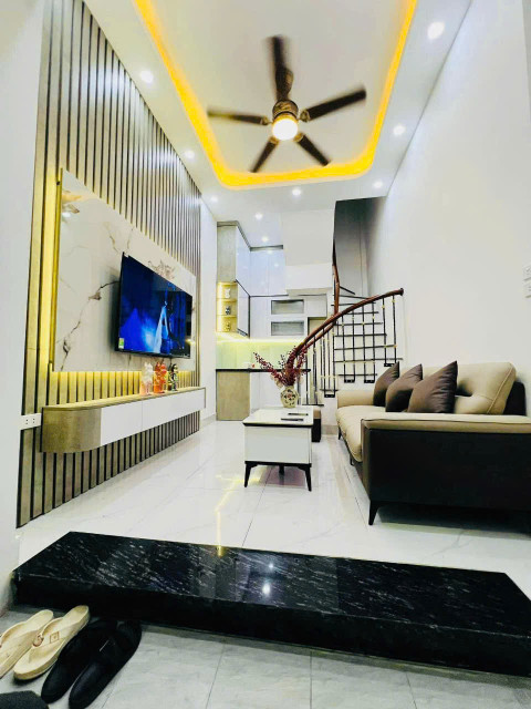 Duy nhất, ô tô  Xuân Đỉnh 5,65 tỷ nhà 37 mét 2 tầng