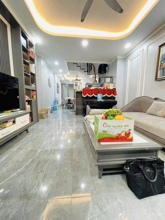 Bán Gấp!Xuân Đỉnh,Oto Đỗ Cửa,Full Nội Thất,DT:59m2 x 5Tầng,MT:4.1m,Giá:14.2 Tỷ Bắc Từ Liêm