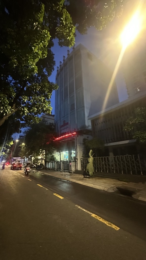 Bán nhà 7 Tầng Mặt Tiền Ngô Thời nhiệm phường 6 Quận 3