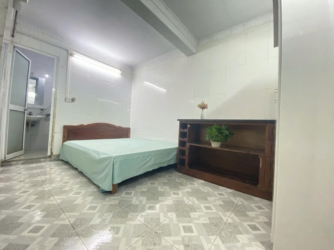Phòng trọ khép kín giá rẻ 2,4tr  Xuân phương, Nam từ Liêm
