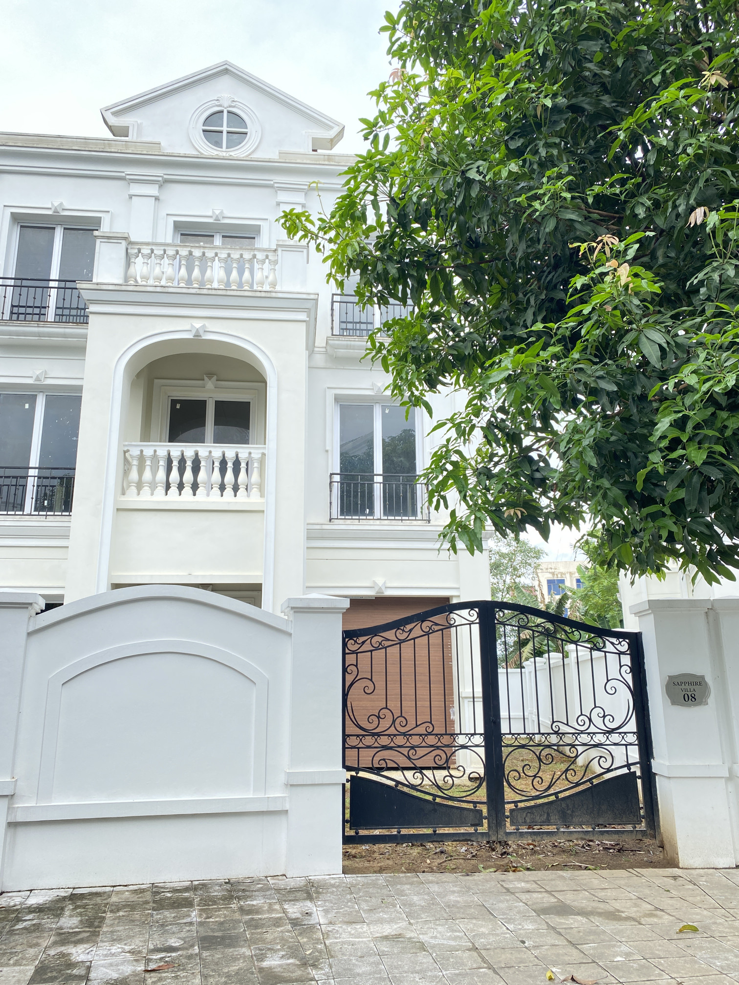 Bán nhà 299,9m² ngang 13,5m giá 12.4 tỷ Phường Yên Bái