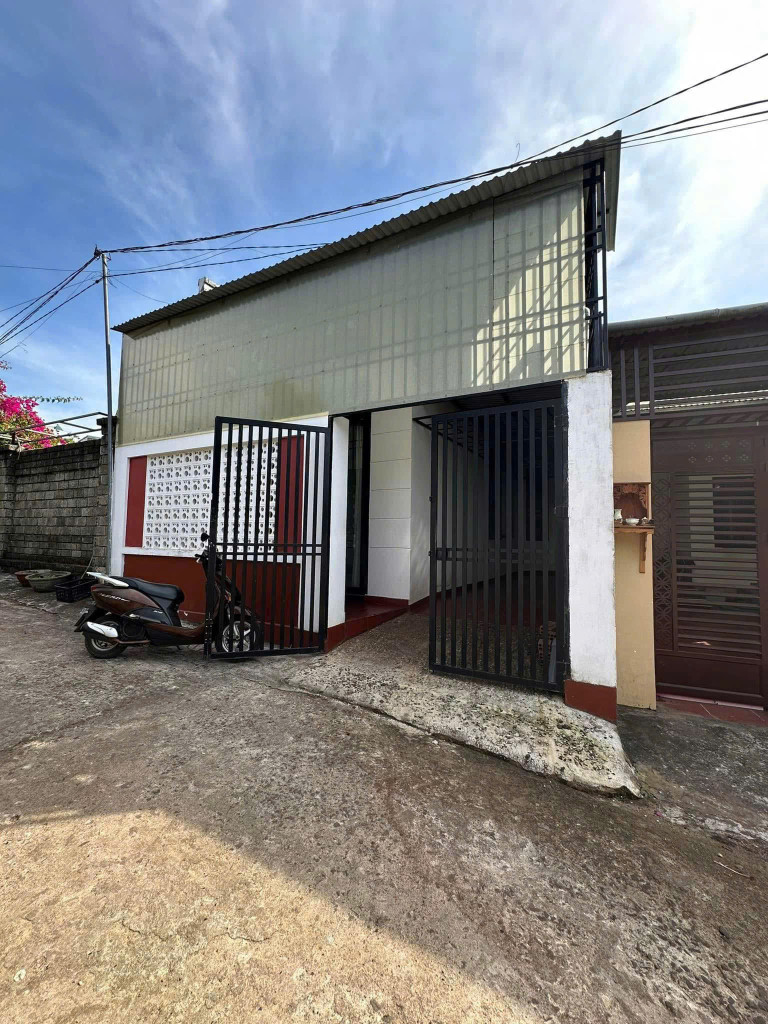Bán nhà 140m² 1.6 tỷ tại Phường Yên Đỗ Thành phố Pleiku