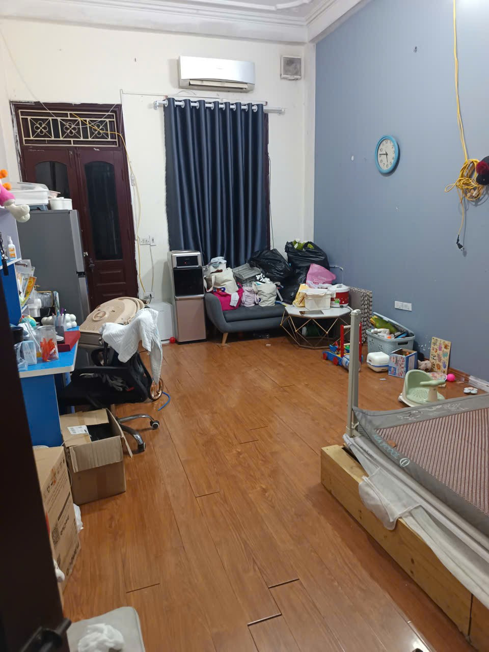 Cho thuê nhà riêng Trần Duy Hưng, Cầu Giấy 64M x 4T giá 18 Triệu, 10M RA PHỐ
