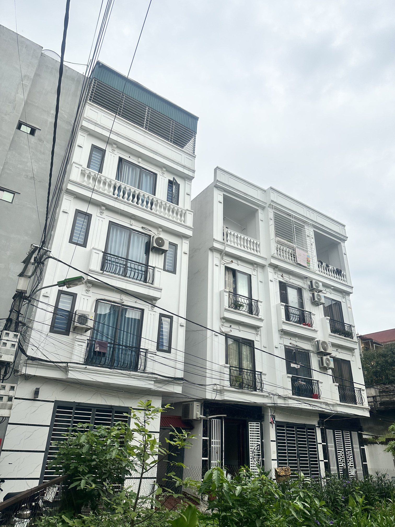 Bán Nhà 30m2, 4.5 tầng, 3 ngủ. tổ 2, trong đê Yên Nghĩa, 4.6 tỷ.