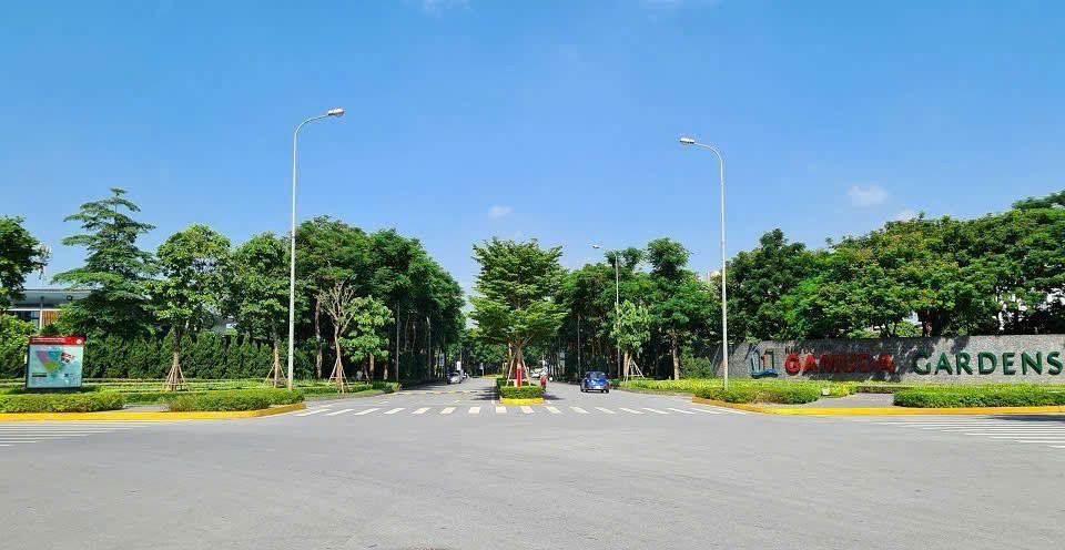 BÁN NHÀ PHÂN LÔ, VỈA HÈ, GAMUDA- HOÀNG MAI, 80 M2, MT 5M, GIÁ 33 TỶ.