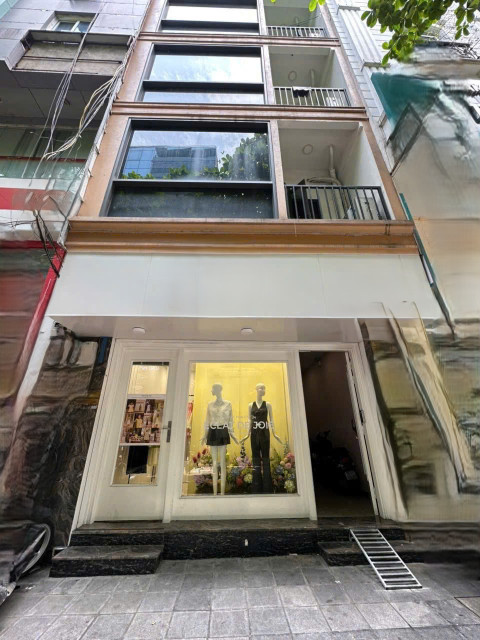 Cho thuê MBKD Mặt Phố Bùi Thị Xuân 25m2, 1 wc riêng, ko chung chủ, vỉa hè rộng, KD tốt