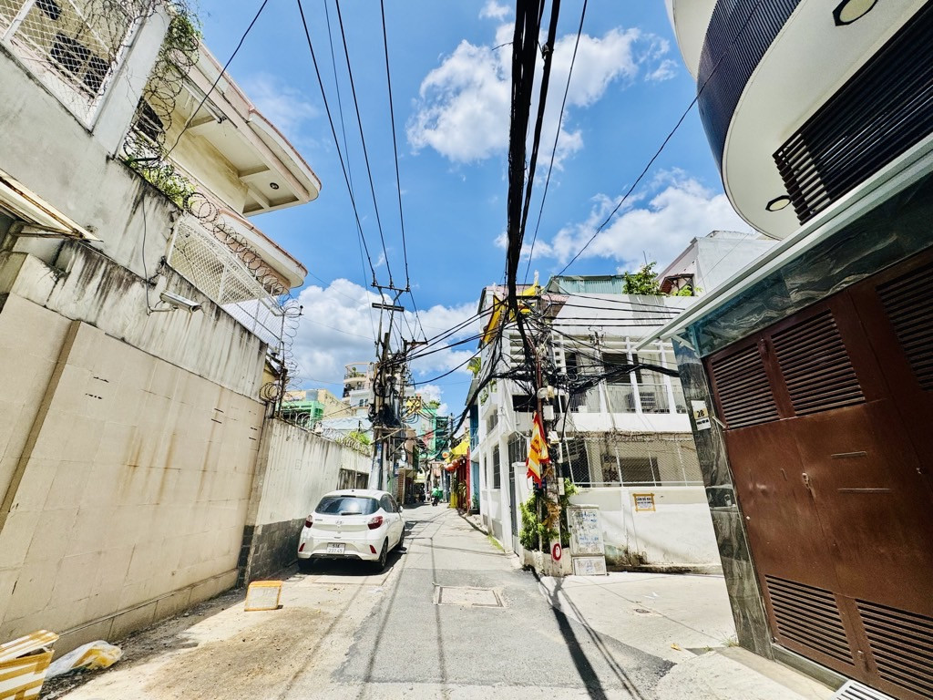 Bán nhà 5 Tầng Phan Tây Hồ Quận Phú Nhuận