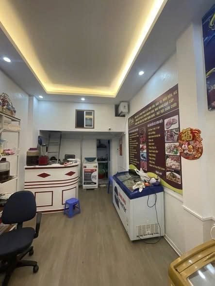 Do kế hoạch đi nước ngoài, tôi cần nhượng lại hoặc cho thuê gấp Ki-ốt vị trí đẹp, đang kinh doanh cực tốt tại TP. Thanh Hóa