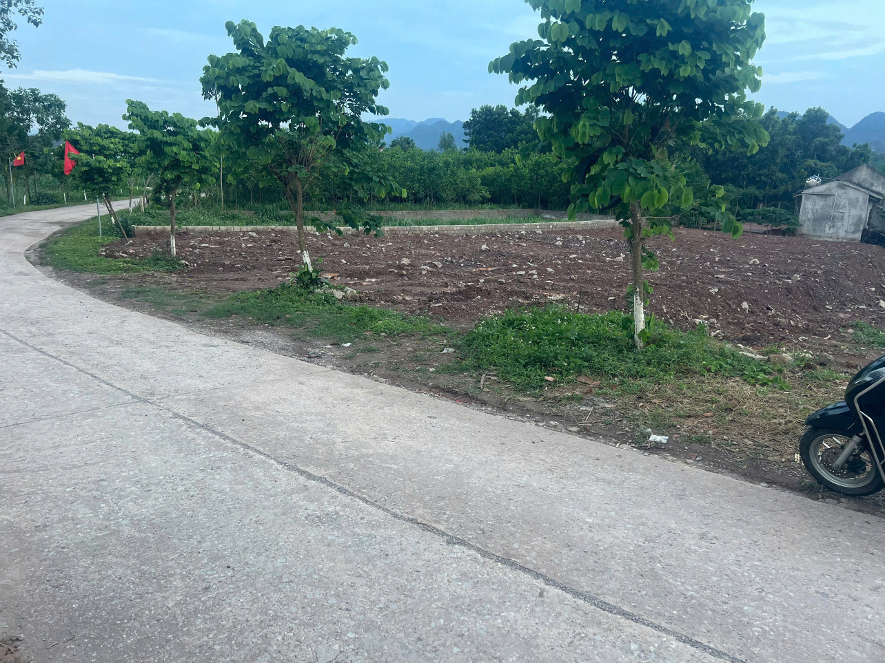 ĐẤT ĐẸP GIÁ RẺ 4,5tr/m²– ĐƯỜNG TÂY BẮC, BA HÀNG ĐỒI, LẠC THỦY, HÒA BÌNH