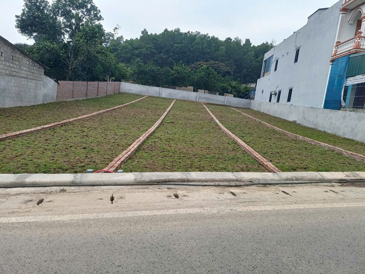SIÊU PHẨM ĐẤT Ở ĐÔ THỊ 300M² – MỞ CỬA RA LÀ CÓ TIỀN! 💰 Chỉ hơn 2 TỶ – Mặt đường QUỐC LỘ 21 – Vị trí VÀNG!