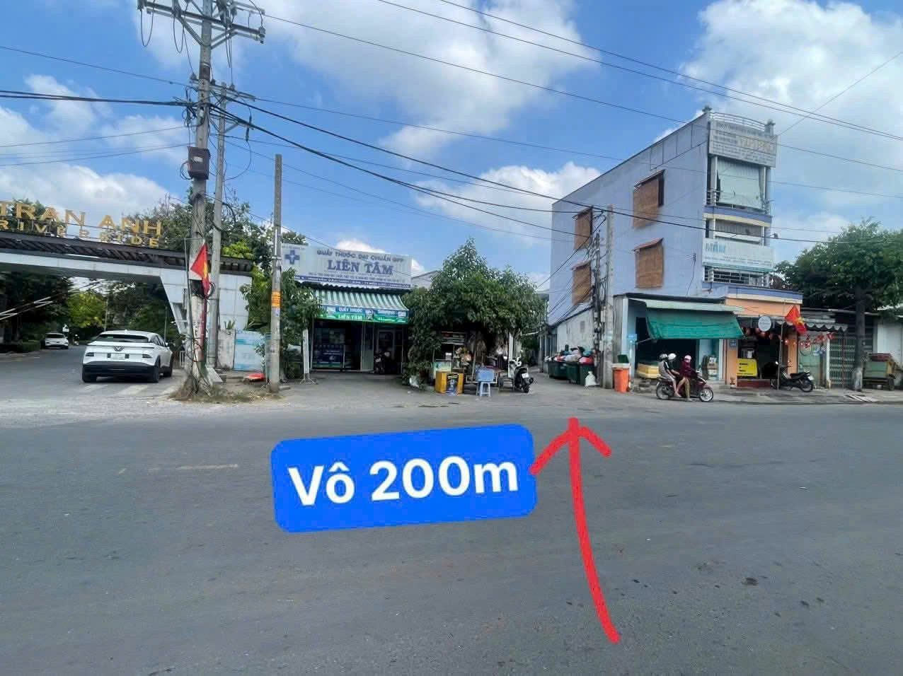 Bán 3 lô đất hẻm beton xe oto ở kp 6 thị trấn Bến Lức dt 110 - 117m2 full thổ giá 1,3 tỷ 1 lô
