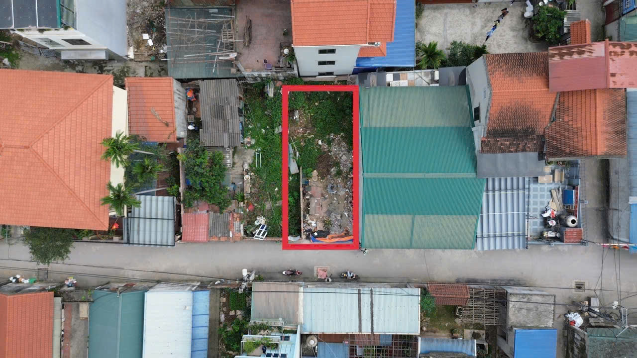cc gửi bán 70m full  đất phường chúc sơn đường ô tô thông