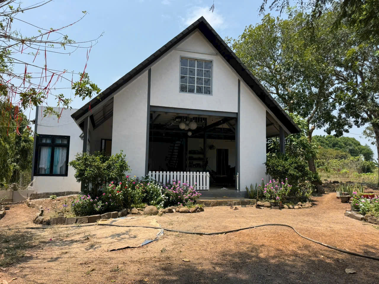 CHÍNH CHỦ CẦN BÁN GẤP LÔ ĐẤT CÓ VỊ TRÍ ĐẸP TẠI THỊ TRẤN ĐẤT ĐỎ - H. ĐẤT ĐỎ - BÀ RỊA - VŨNG TÀU.