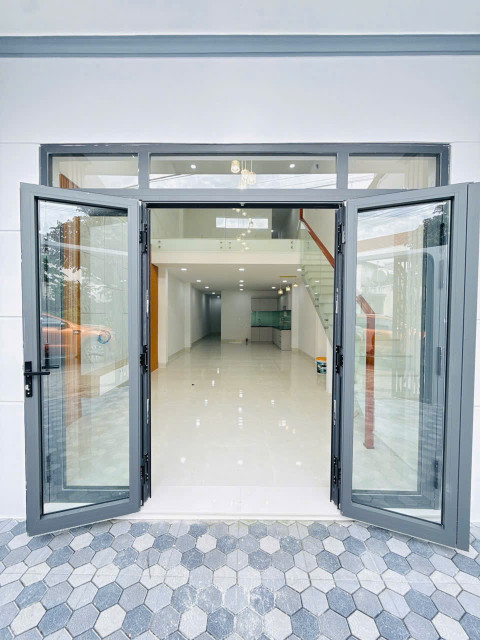 BÁN ĐẤT MẶT TIỀN HẺM NGUYỄN TRÃI DIÊN KHÁNH