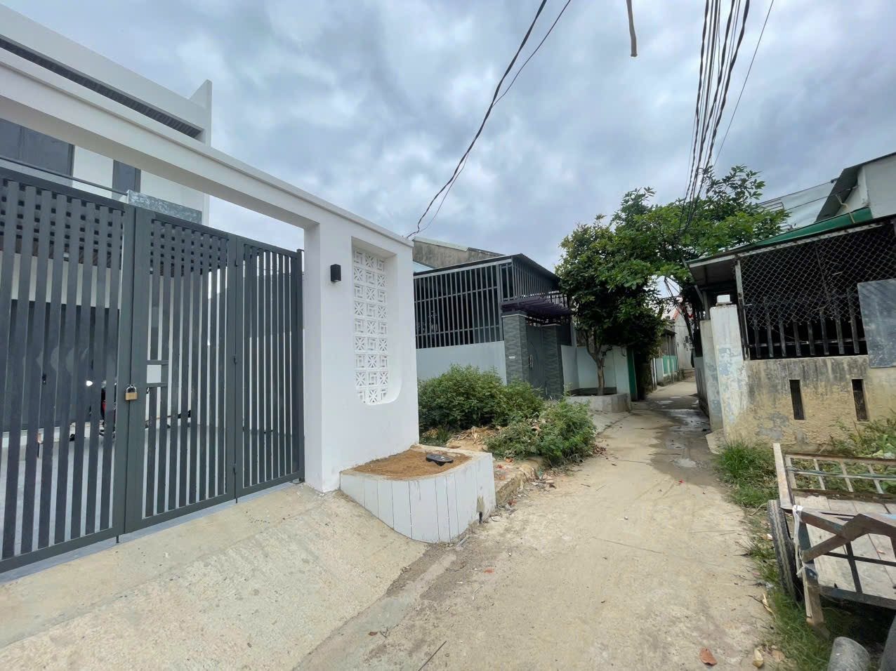 chỉ 7️⃣5️⃣0️⃣tr
✔️Dt: 82m2 ngang 7m, có sẵn 50 thổ cư
- Đường xe máy, cách đường chính oto chỉ 30m
- Cách Lý Thái Tổ 80m, cách bờ kè Trần Phú và cầu Thành chỉ 150m, gần chợ Tân Đức mới
- Dân cư xung quanh hiện hữu, xây dựng tự do