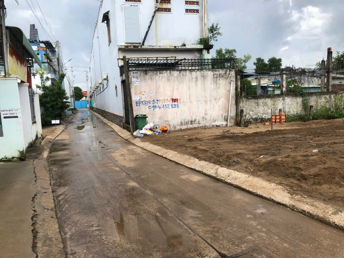 1026m2 đất full thổ thị trấn Đức Hòa, Long An giá 14 tỷ