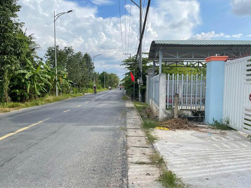 Chủ ngộp ngân hàng cần bán gấp lô đất biệt thự ngay Thị Trấn Gò Dầu chỉ 670 triệu