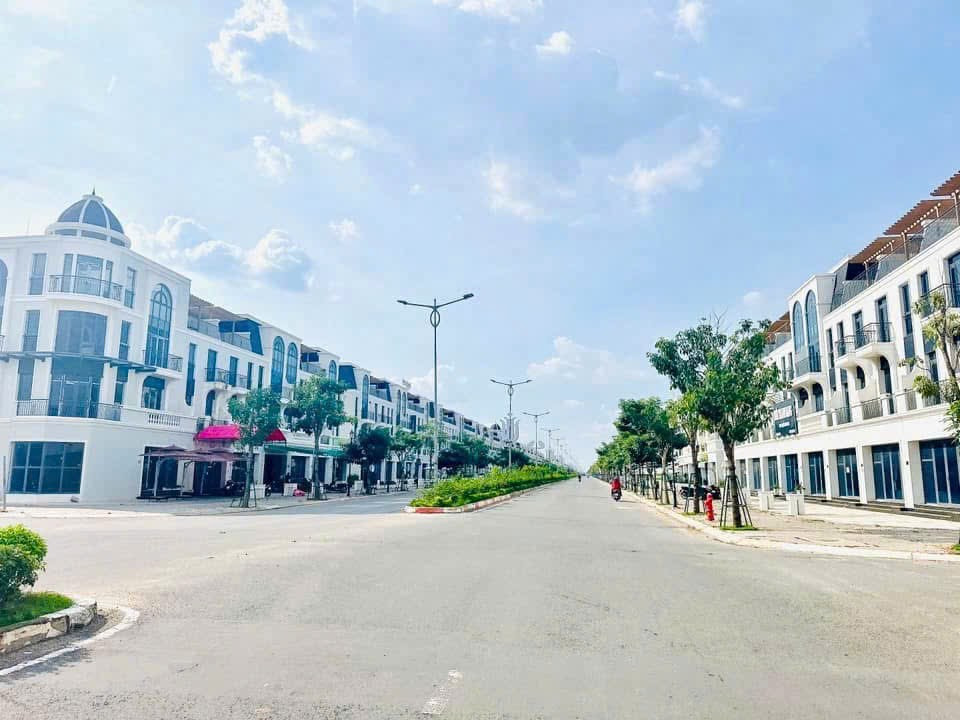 BÁN ĐẤT VINGROUP THI TRẤN HÂU NGHĨA